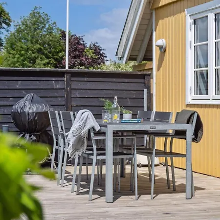 Prázdninový dům Jelko - 375m From The Sea By Interhome